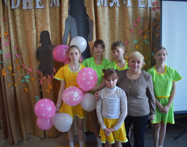 Здесь зажигают звёзды!.